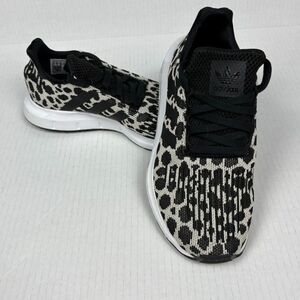 Adidas Swift Run Women’s 6.5 Leopard Print BD7962 Black White Knit Sneakers